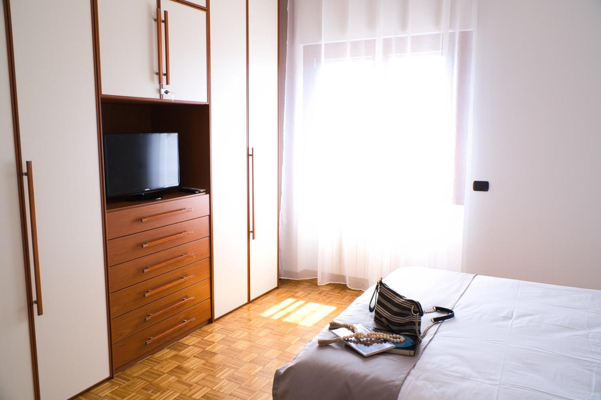 Sun & Moon Apartment Family Free Parking Apartment